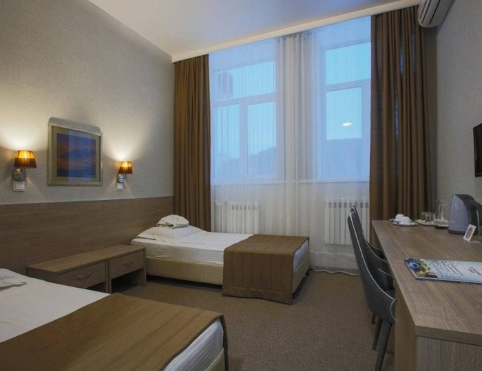 Место в номере первой категории двухместный Комфорт "Твин, Дабл " - Санаторий «Алтайский замок» Белокуриха